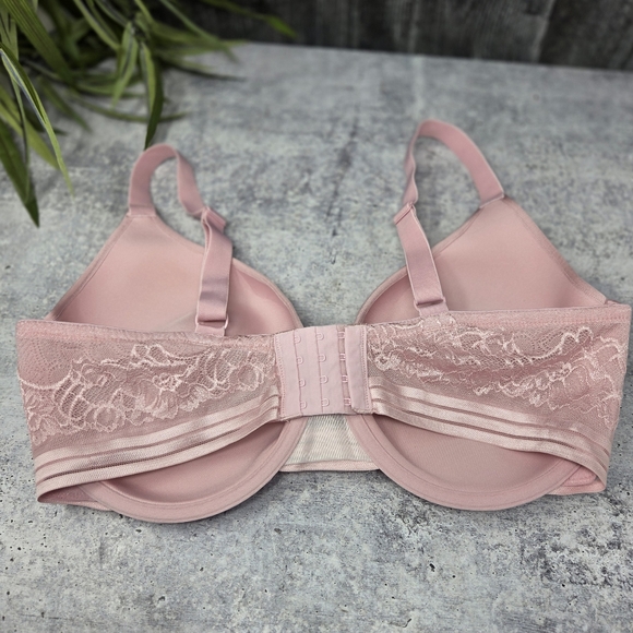 Adore Me | Pale Pink Amellia Contour Full Coverage Plus Underwire Bra Size 38G - Picture 3 of 7